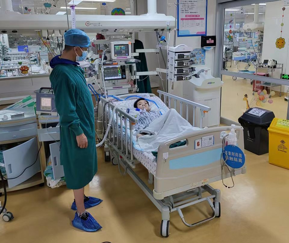 玉树跨省救护车出租公司